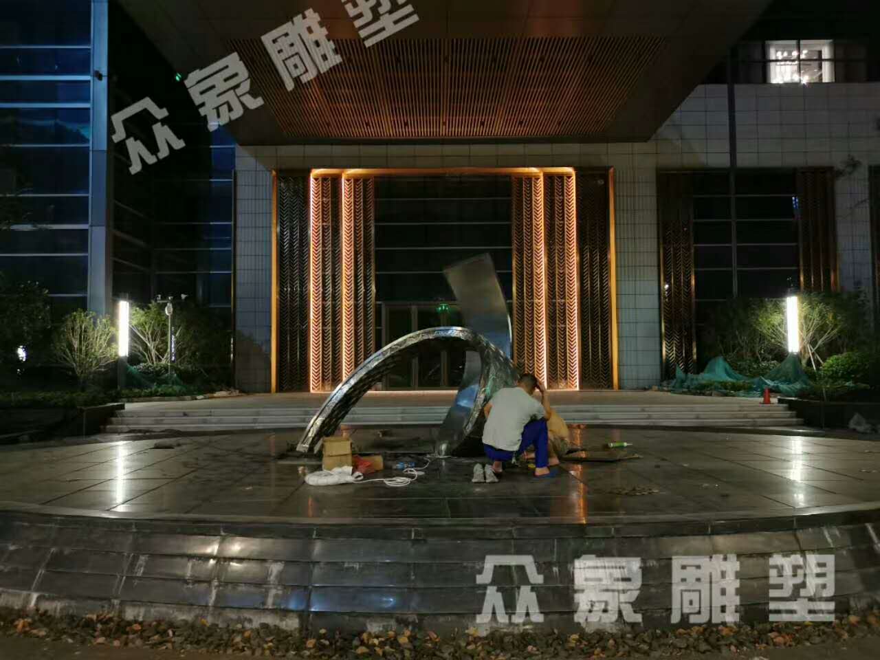 不銹鋼龍鱗雕塑 景觀雕塑