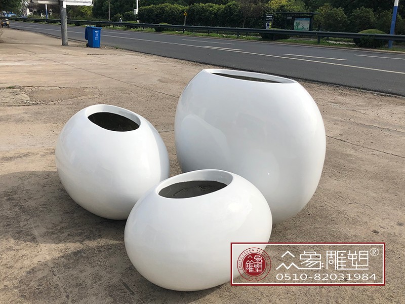 昆山吾悅廣場(chǎng)花缽雕塑